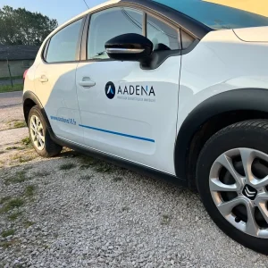 Voiture AADENA Cabinet Grilot-Bonin 4 reduite